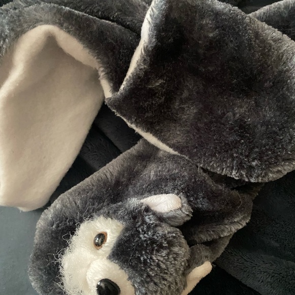 Furry Wolf hat with scarf mitten combo - Picture 3 of 4